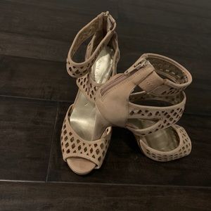 Nine west Heels size 6.5